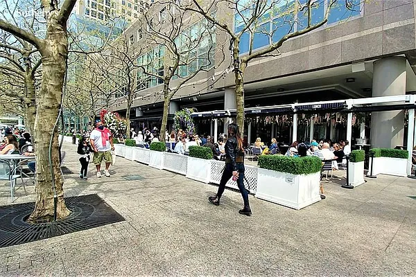 Rented by Sotheby's International Realty | media 23