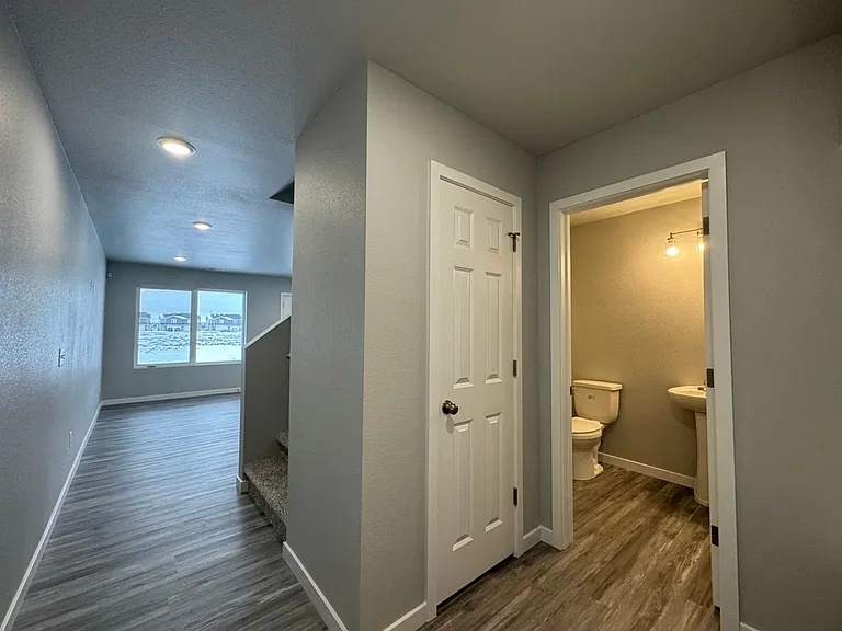 110 Marshall Loop — Photo 9