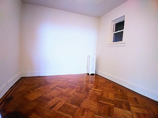 4th image of 5606 Avenue N #1