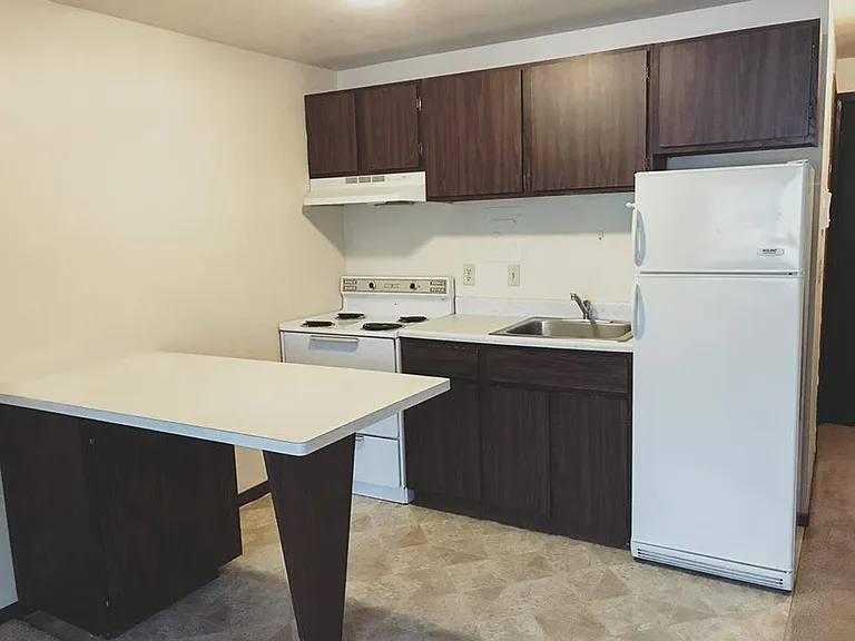 Courtyard Apartments — Photo 14