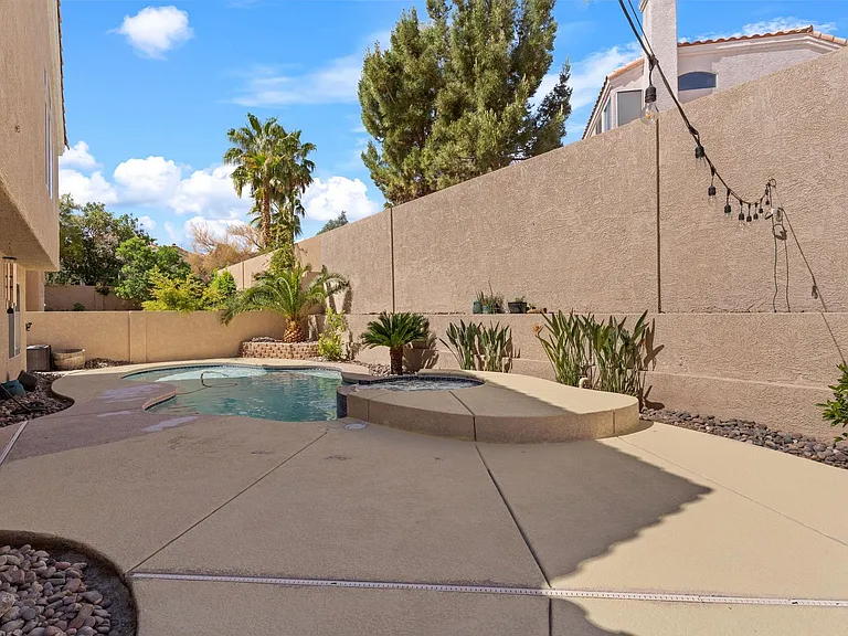2417 Shady Vista Dr — Photo 33