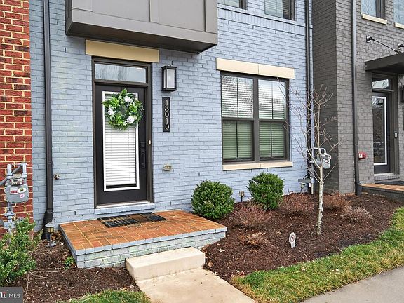 4th image of 13010 Hattontown Sq
