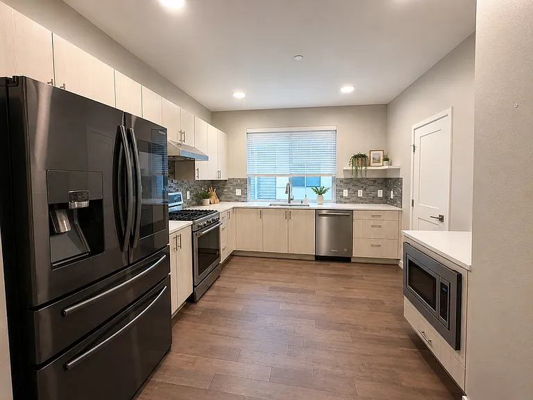 1441 159th Pl NE #5.4 — Photo 1