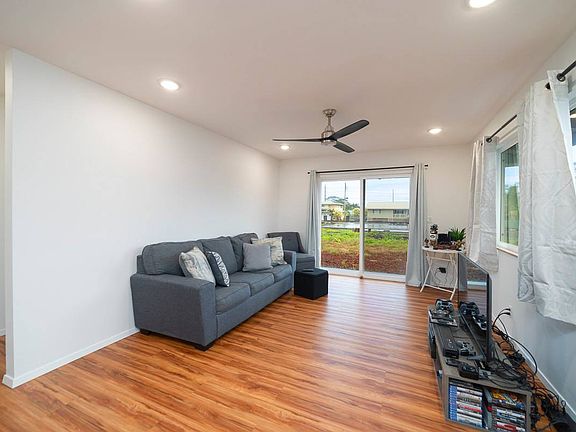 2nd image of 16-2045 Maile Way