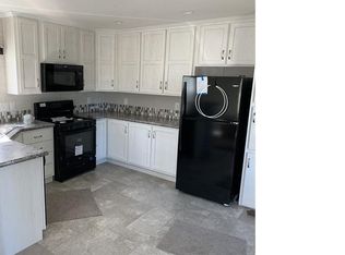93 Sparrow Dr, Swartz Creek, MI 48473
