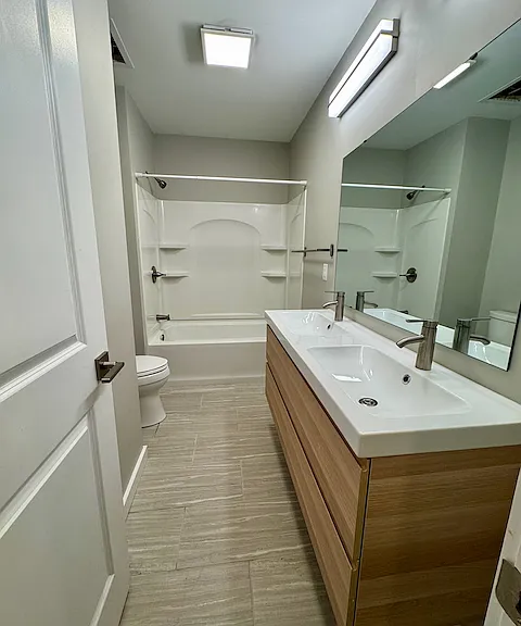 411 Patrick Henry Dr — Photo 24