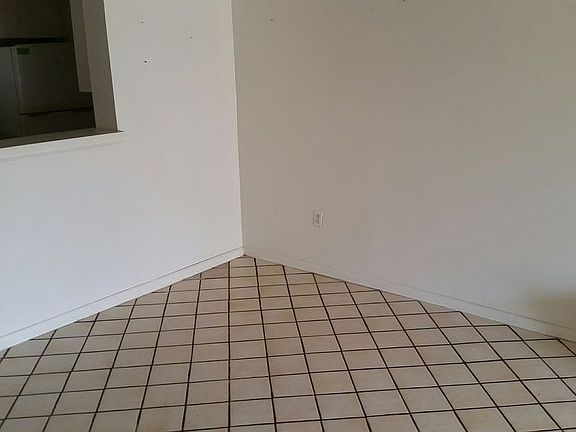 3rd image of 5862 Peregrine Ave