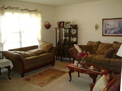 2nd image of 420 Lakeview Dr