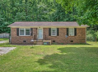 814 Cherokee Dr, New Johnsonville, TN 37134