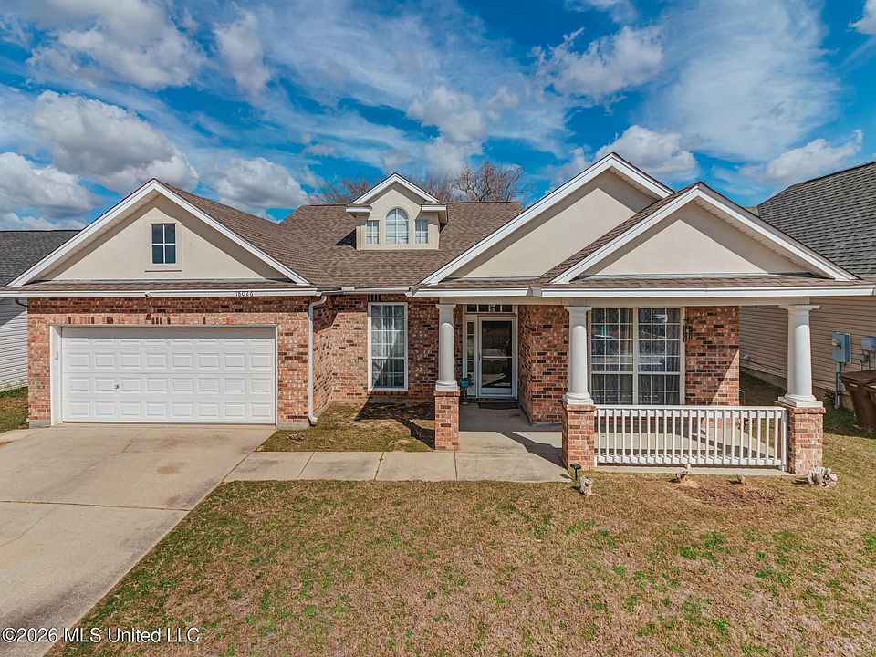 1st image of 18026 Lake Vista Dr