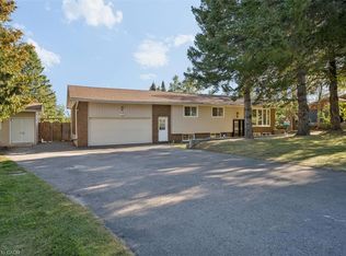 210 Patricia Cres, Selwyn, ON K9J 6X4