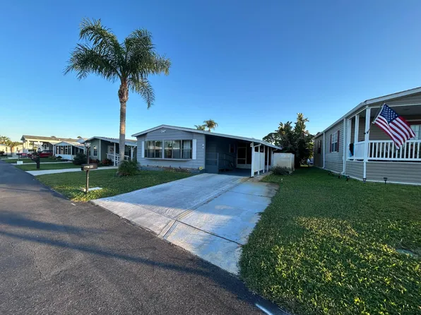 10 Camino Real Ct, Edgewater, FL 32132