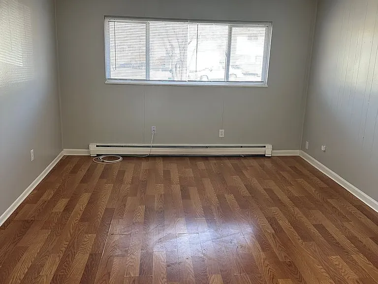 350 Vehr Dr — Photo 8