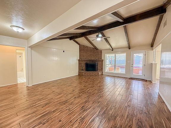 4th image of 1605 Sparks St