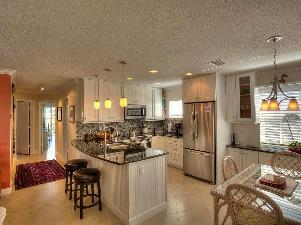 1st image of 1441 Ocean Dr APT 306
