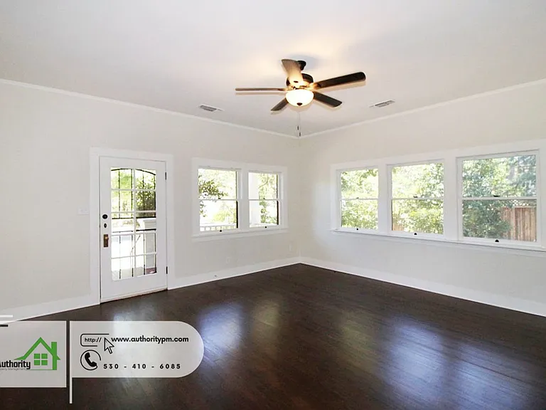1428 Chestnut St — Photo 5