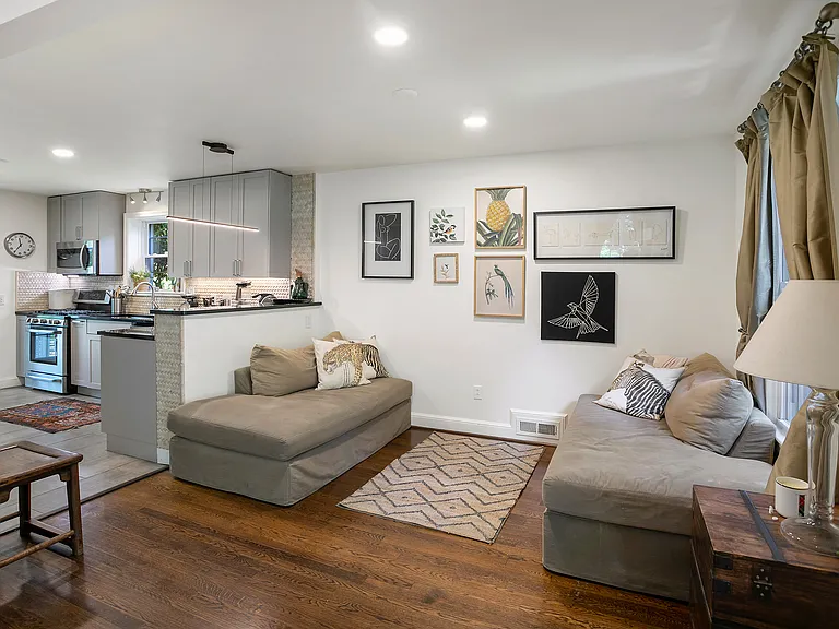 5015 Fulton St NW — Photo 9