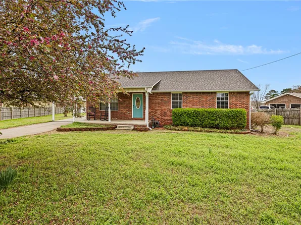 500 Upper McGuire Loop, Russellville, AR 72802