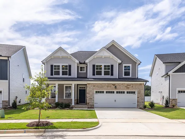 416 Longleaf Glen Ln, Zebulon, NC 27597
