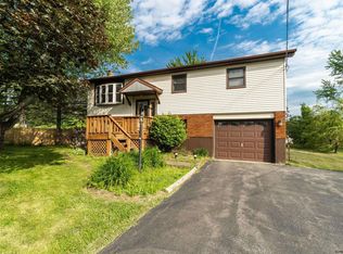 3 Garfield Pl, Rensselaer, NY 12144