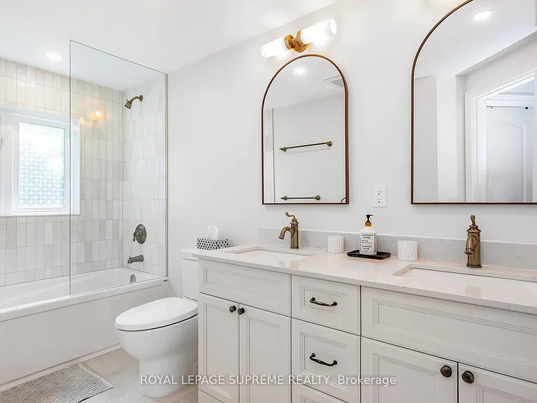 16 Lightbourn Ave — Photo 34