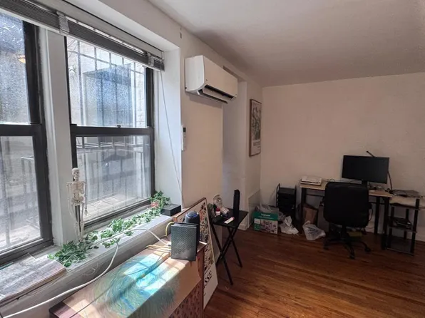 206 West 139th Street image 1 of 23