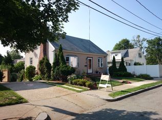 7 Bryant Rd, West Roxbury, MA 02132