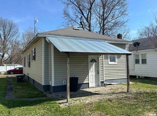 619 N 15th St, Murphysboro, IL 62966