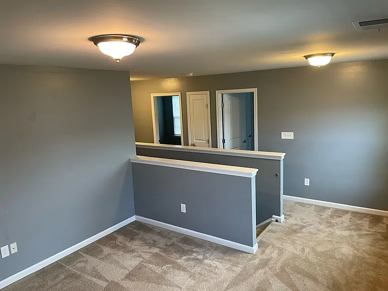583 Newman Dr — Photo 13
