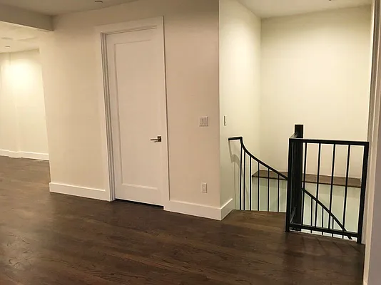 Rented by Premier Metro Realty Corp | media 3