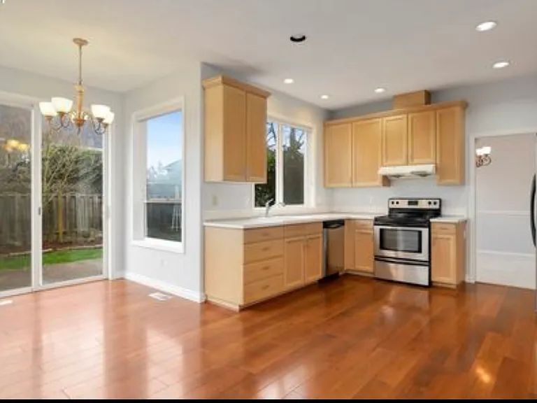 8745 SW Stono Dr — Photo 2