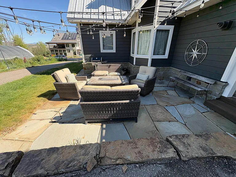 Saratoga Ave — Photo 7