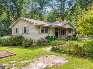 828 Brays Lake Rd, Royston, GA 30662