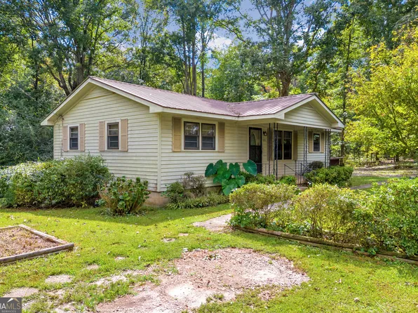 828 Brays Lake Rd, Royston, GA 30662