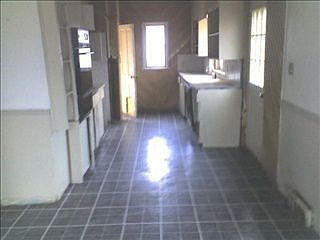 4th image of 526 Capitol Blvd