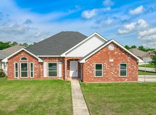 37 Oxford Dr, La Place, LA 70068