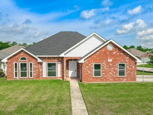 37 Oxford Dr, La Place, LA 70068