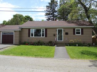 14 Lemist St, Bangor, ME 04401