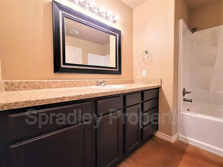 737 Laila Ln — Photo 8