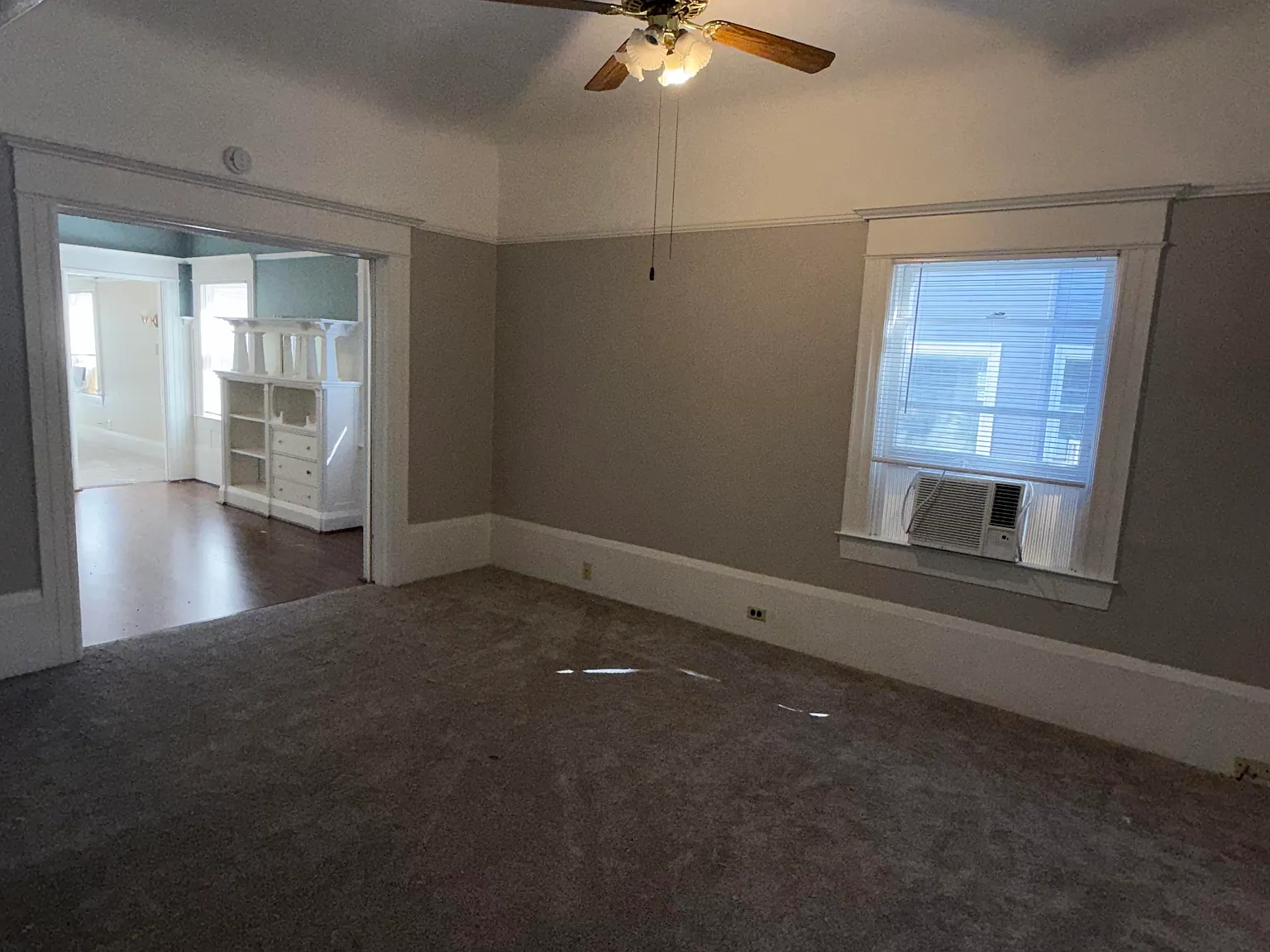 1 bed, 1000 sqft, $1,750 — Photo 4