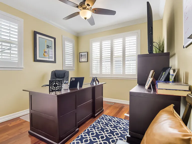 9181 Kornbrust Cir — Photo 16