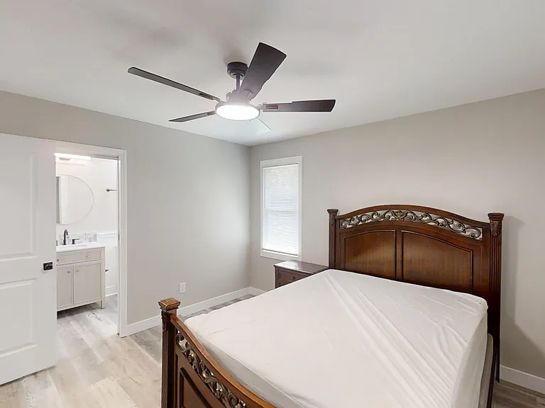 1022 Oakdale Rd — Photo 25