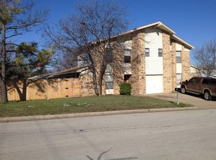 101 Matthew Dr, Crowley, TX 76036