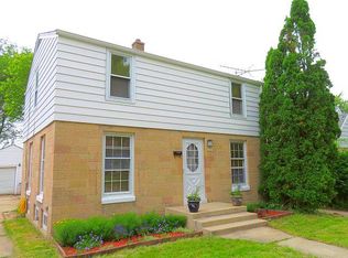 2587 S 77th St, West Allis, WI 53219