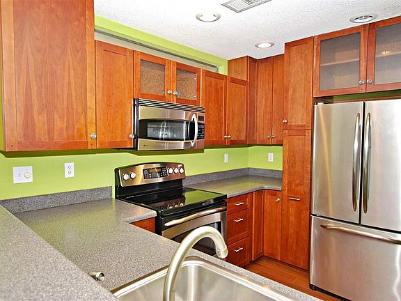 3rd image of 13434 Valerie Dr