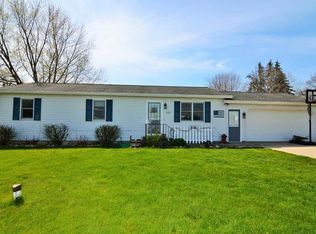 819 Rozella Rd, Warsaw, IN 46580