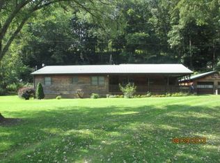 1753 Walnut Rd, Chloe, WV 25235