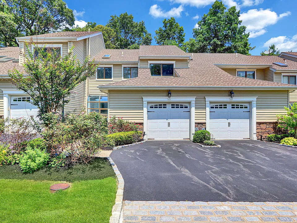18 Villas Cir