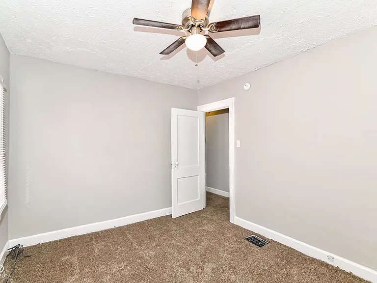 3043 Broadway St — Photo 9