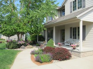 2801 S Saint Charles Ln, Sioux Falls, SD 57103